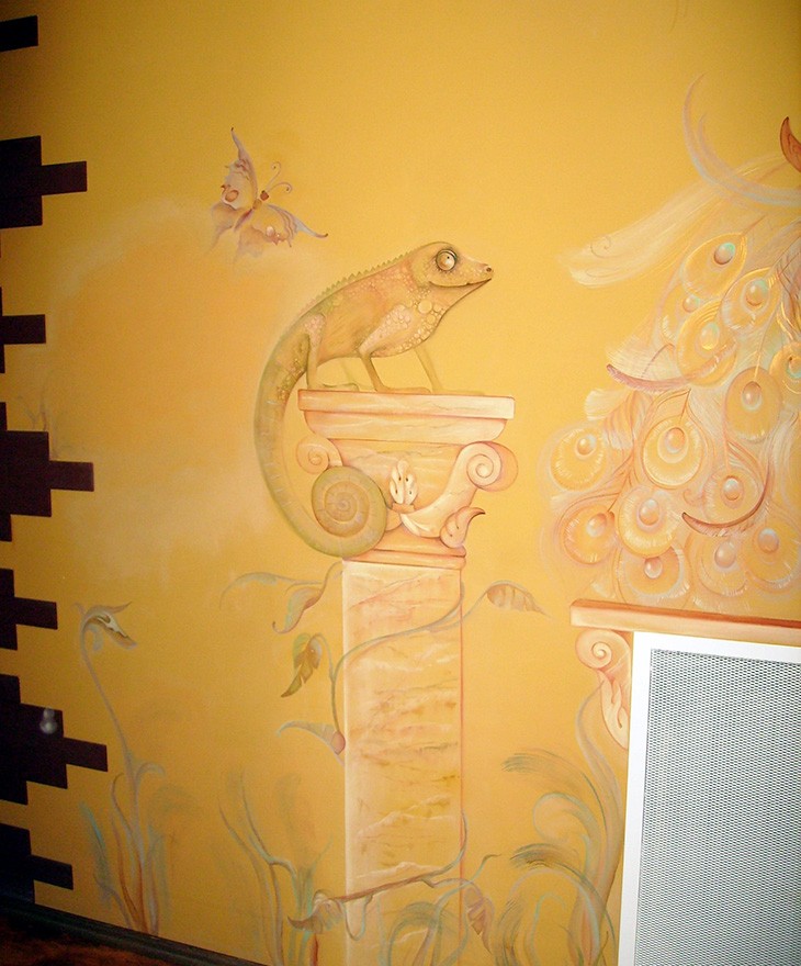 Роспись стен в жилом доме